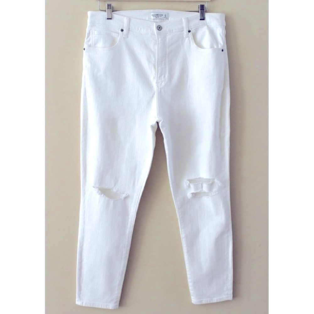 nwot ABERCROMBIE & FITCH Skinny Ripped-Knee High Rise Ankle Jean in White (16)